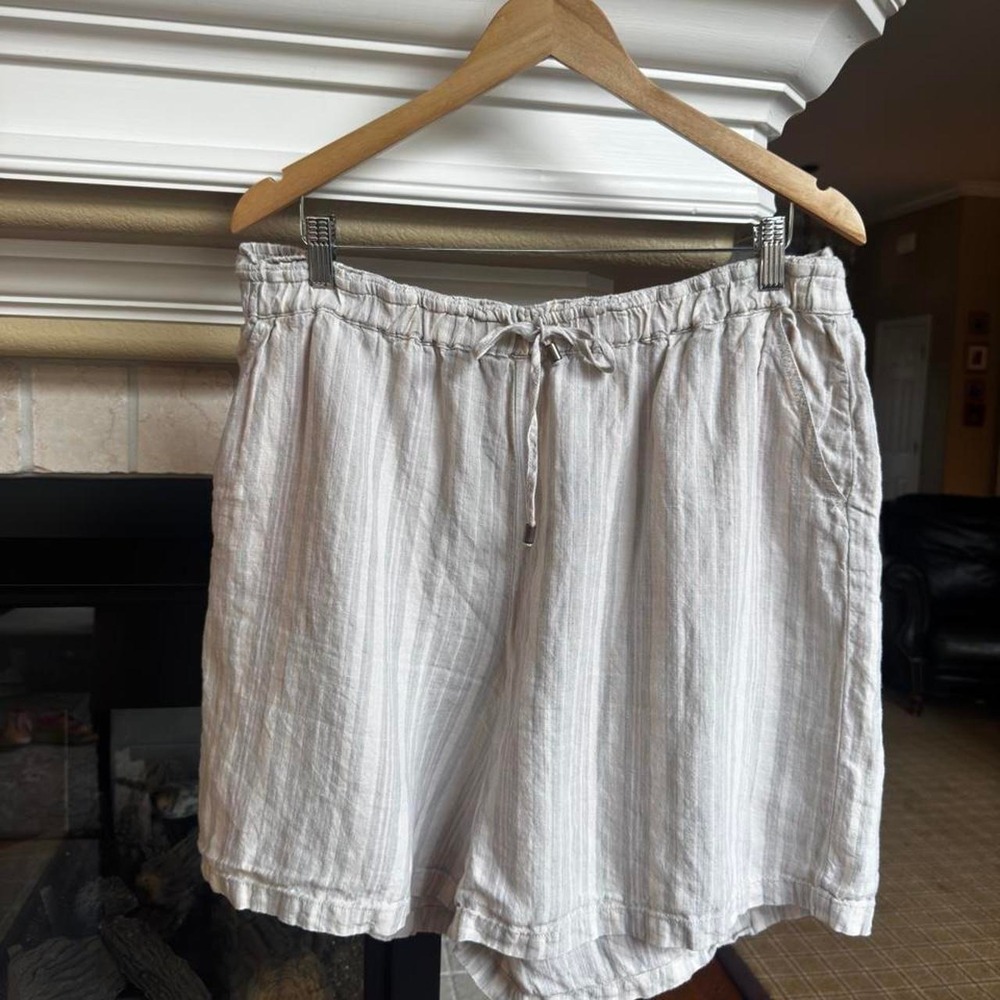 Anthropologie Linen Drawstring Pull-On Striped Shorts Size XL Casual Travel